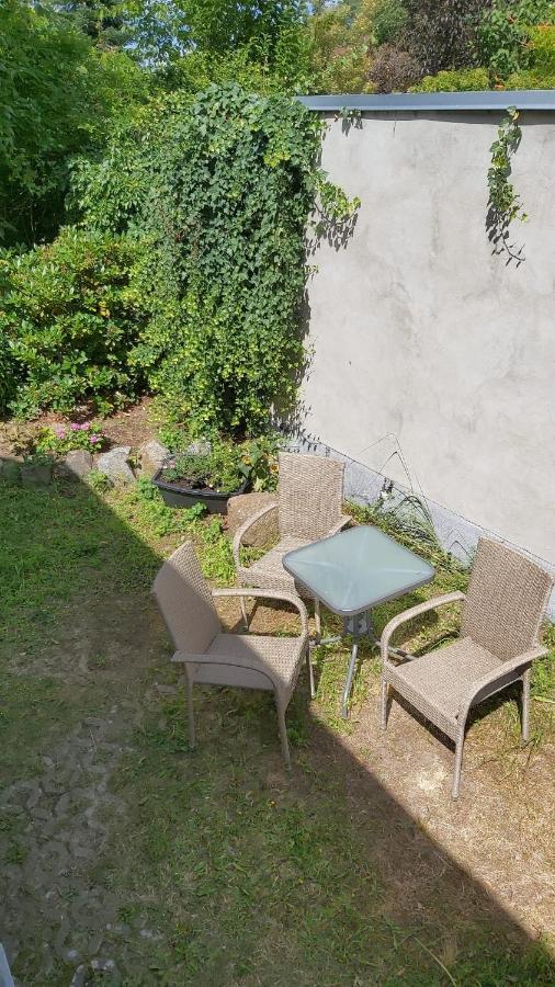 Blütenstadt Werder Im Souterraine Apartment *